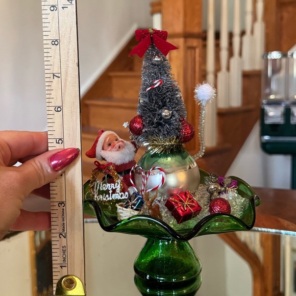 SOLD- Handmade Holiday vintage centerpiece 🌲 - Picture 8 of 9